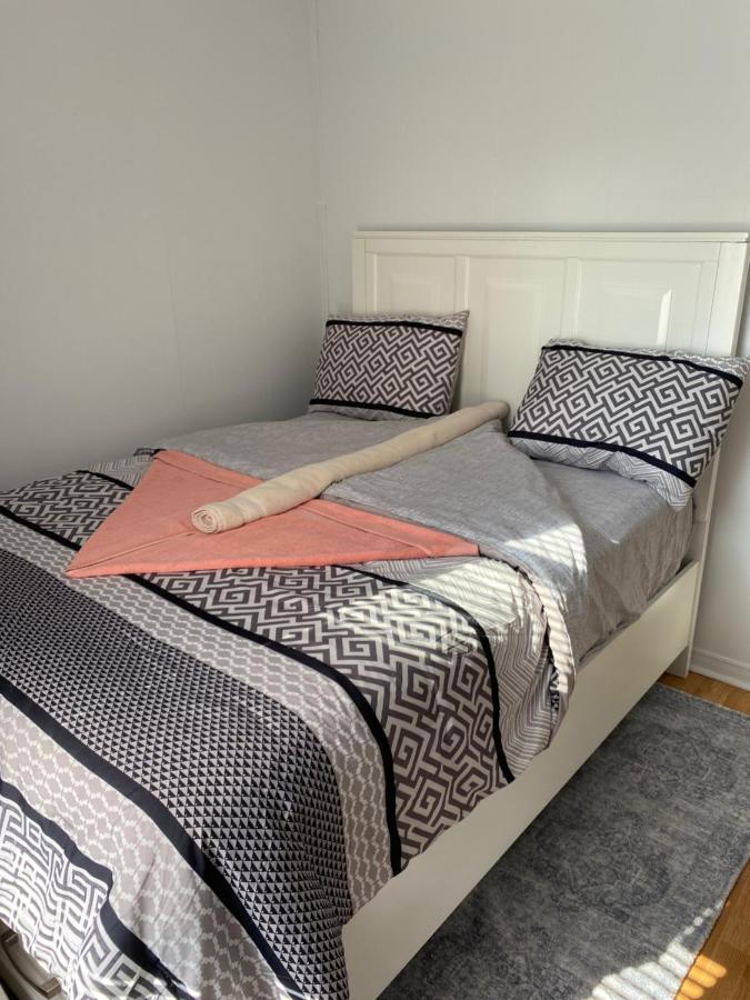 Windsor Airport Room Accommodation エクステリア 写真